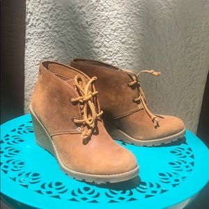 Sperry Women’s Wedge Booties